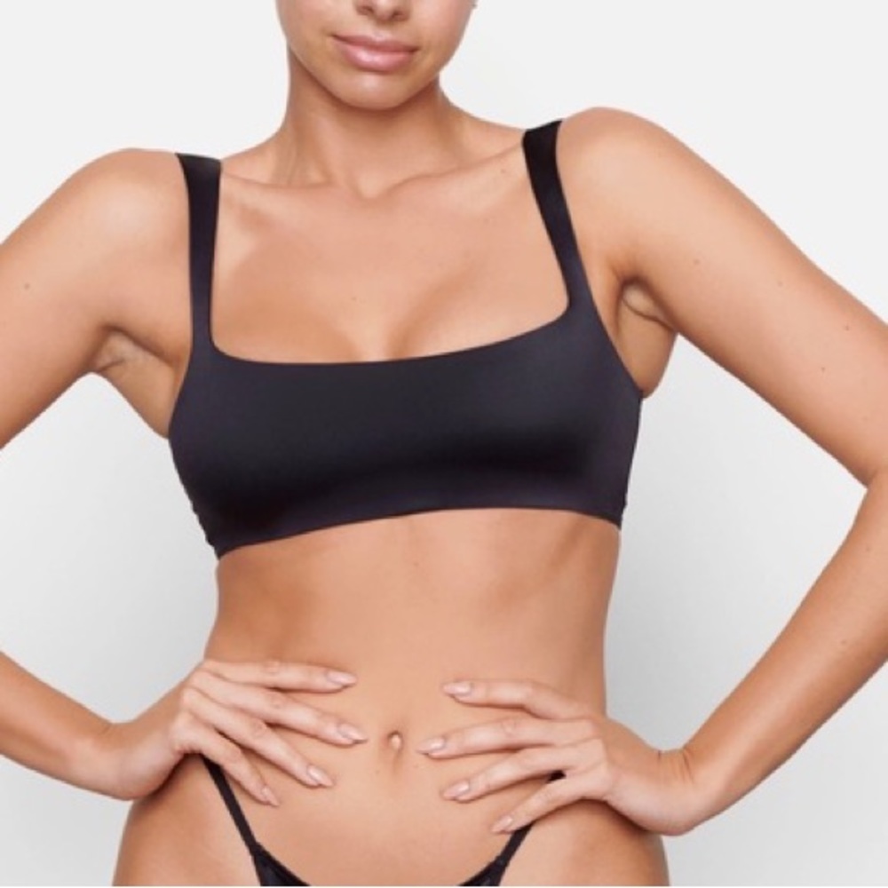 SKIMS Stretch Satin Square Neck Bralette Onyx